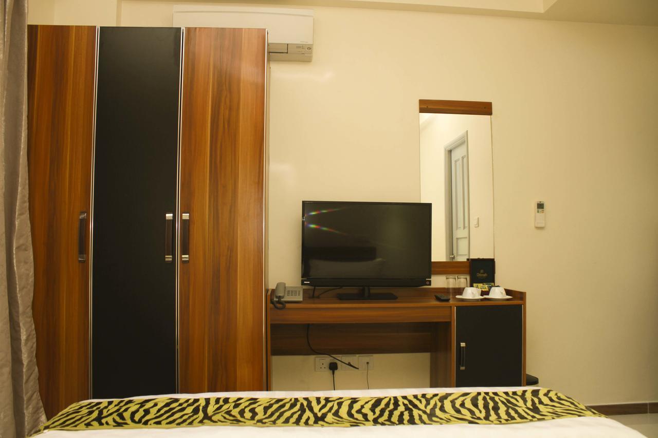 Surfview Raalhugandu Otel Malé Dış mekan fotoğraf
